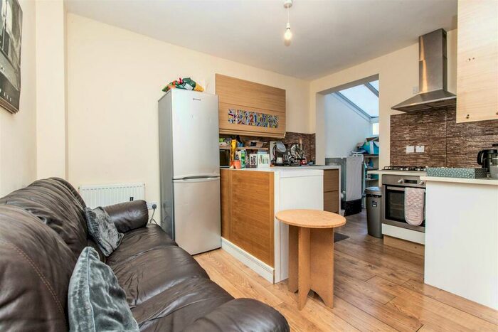 3 Bedroom House To Rent In Reservoir Road, Selly Oak, Birmingham, B29