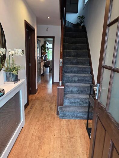 3 Bedroom Semi-Detached House For Sale In Sunnymead Road, Birmingham, B26