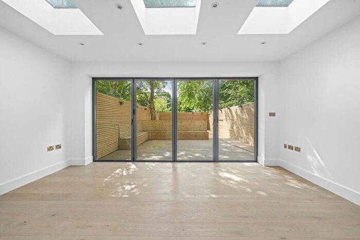 4 Bedroom Flat To Rent In Dobson Close, Swiss Cottage, NW6