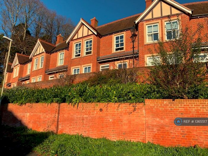 2 Bedroom Terraced House To Rent In Bohemia Villas, Sidmouth, EX10