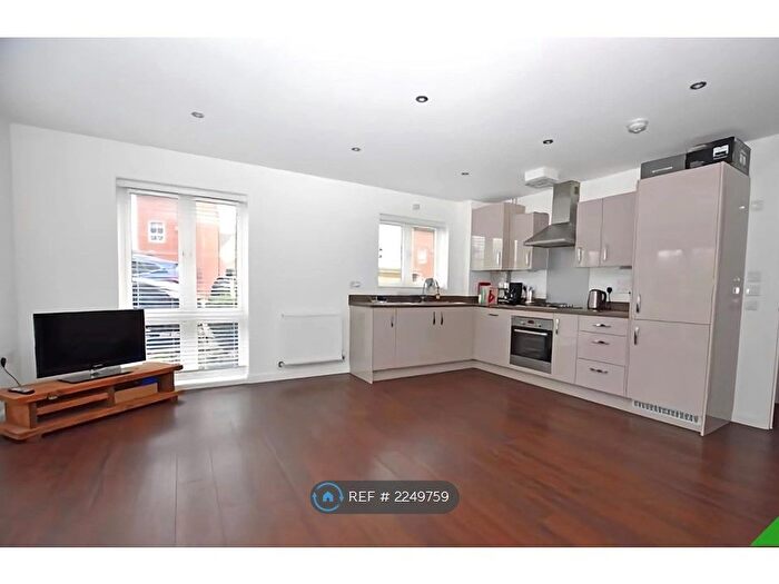 1 Bedroom Flat To Rent In Garratt House, Worthing, BN13