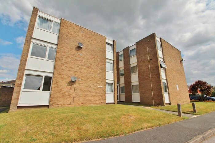 2 Bedroom Flat To Rent In Watermead Road, Farlington, PO6