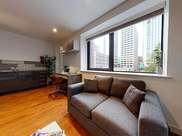 Apartment To Rent In Apt, Havana Residence #, LS2