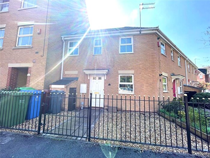 2 Bedroom Apartment To Rent In New Barnes Avenue, Chorlton, Manchester, M21