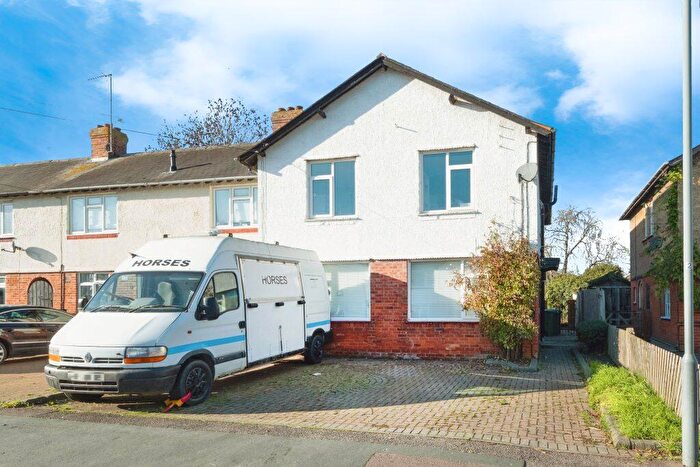 4 Bedroom Semi Detached House For Sale In Bourtonville, Buckingham, MK18