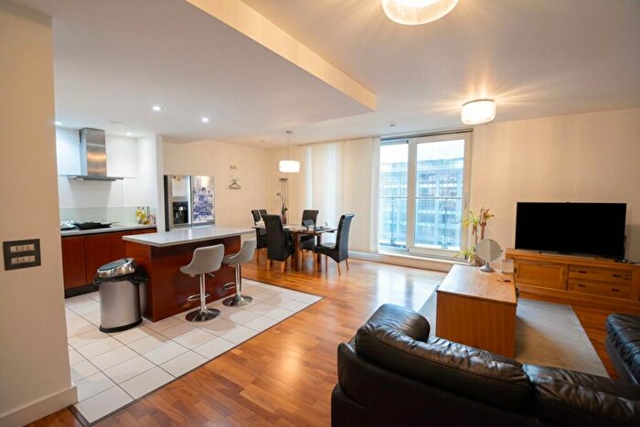 2 Bedroom Apartment To Rent In Leftbank, Manchester, M3