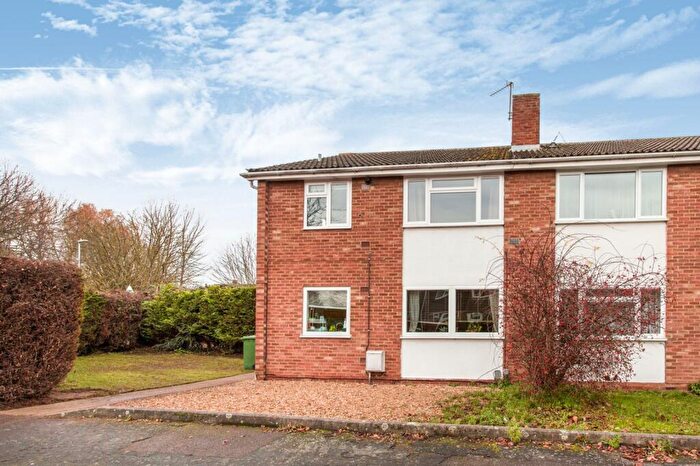 2 Bedroom Maisonette To Rent In Chatsworth Avenue, CB4