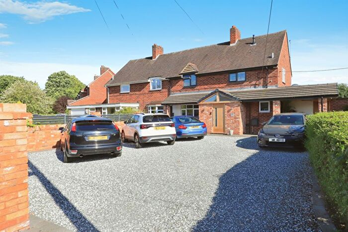 3 Bedroom Semi-Detached House For Sale In Four Crosses Lane, Cannock, WS11