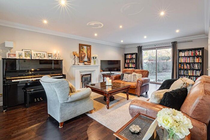 5 Bedroom Detached House For Sale In Clark Avenue, Linlithgow, EH49