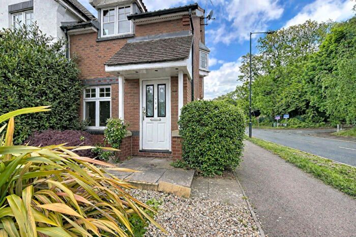 2 Bedroom Semi-Detached House For Sale In Woodmill Meadow, Kenilworth, CV8