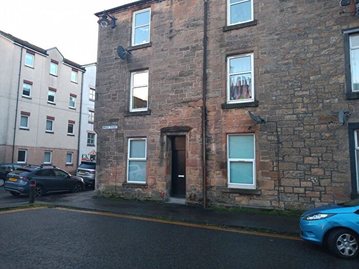 2 Bedroom Flat To Rent In Bruce Street, Stirling, Stirlingshire, FK8