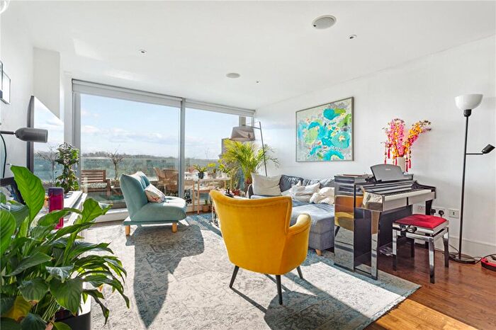 3 Bedroom Apartment For Sale In Highbury Stadium Square, London, N5