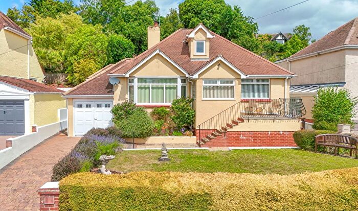 2 Bedroom Bungalow For Sale In Southfield Avenue, Preston, Paignton, TQ3
