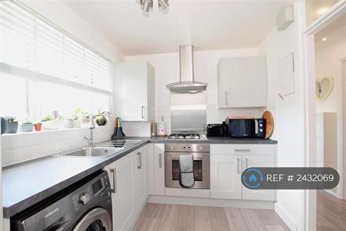 2 Bedroom Flat To Rent In Hawkhurst Road, Coldean - Brighton, BN1