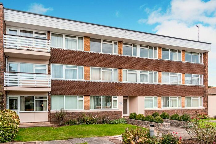 1 Bedroom Flat To Rent In Bramber Square, Rustington, Littlehampton, BN16