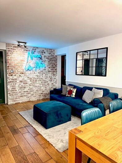 2 Bedroom Flat To Rent In Garden Apartment -Ashley Road, Boscombe, BH1