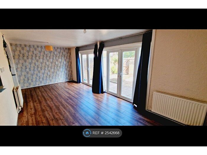 3 Bedroom Terraced House To Rent In Shiredale Drive, Manchester, M9