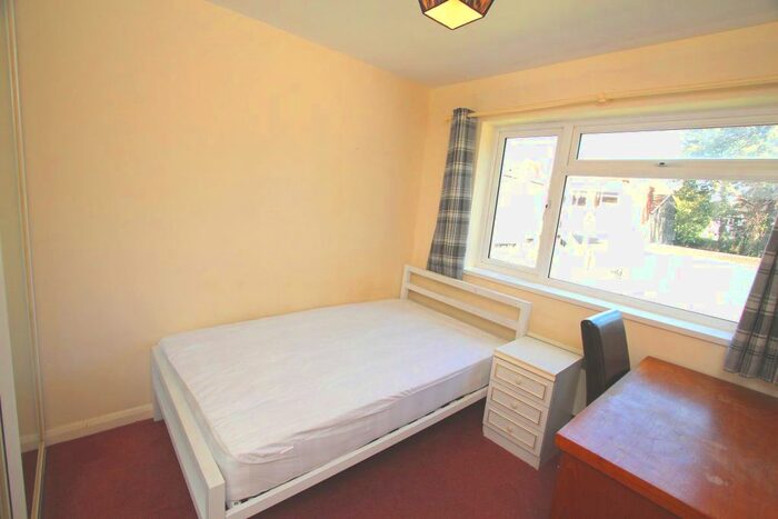 4 Bedroom Flat To Rent In Surbiton Road, Kingston Upon Thames, KT1
