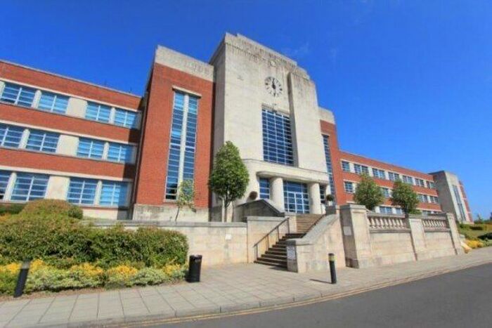 2 Bedroom Flat To Rent In The Wills Building, Newcastle Upon Tyne, NE7