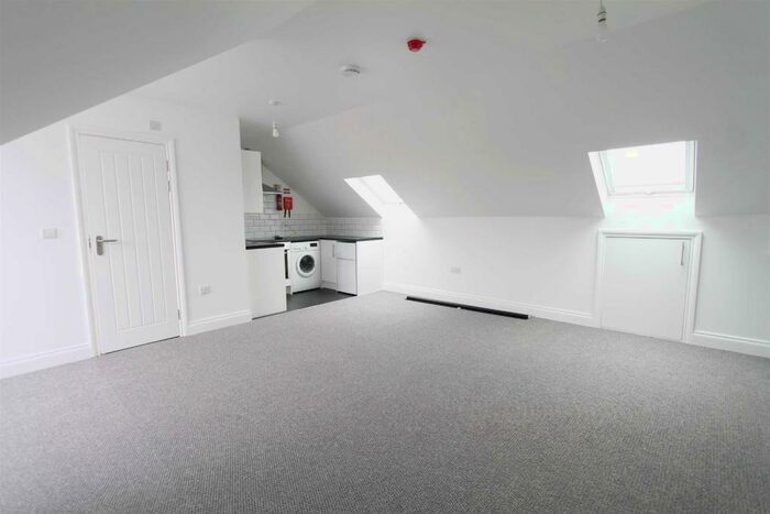 Studio To Rent In Westmount Road, Eltham, SE9
