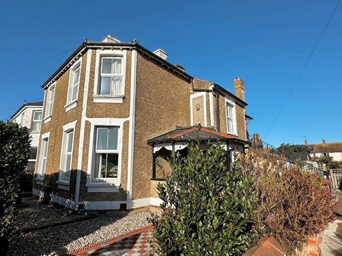 3 Bedroom Apartment For Sale In Godwyn Road, Deal, CT14