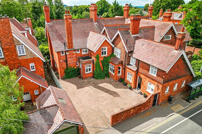 5 Bedroom Semi-Detached House For Sale In Greetwell Road, Lincoln, LN2