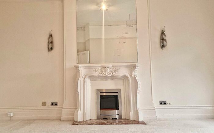 2 Bedroom Apartment To Rent In Palmeira Avenue Mansions, Church Road, Hove, BN3