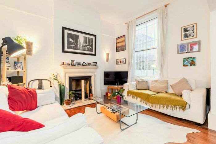 3 Bedroom Flat To Rent In Shepherds Bush Road, London, W6