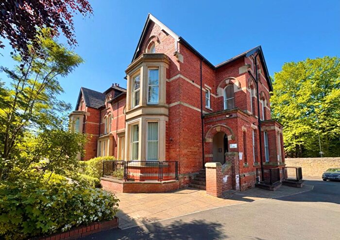 2 Bedroom Flat To Rent In Cardigan Road, Headingley, Leeds, LS6