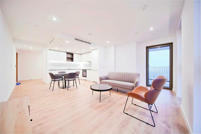 1 Bedroom Apartment To Rent In One Thames Quay, Marsh Wall, London, E14