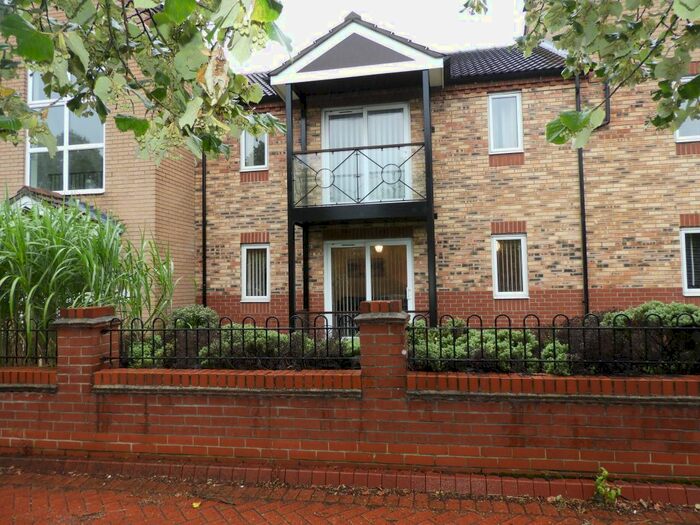 2 Bedroom Property To Rent In Lakeside Boulevard, Doncaster, DN4