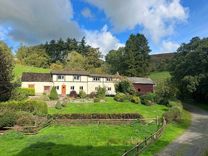 4 Bedroom Detached House To Rent In Felindre, Nr Knighton, LD7