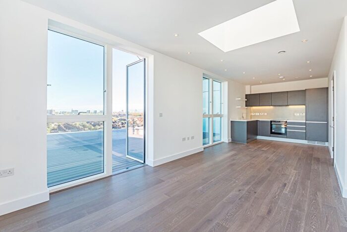 1 Bedroom Flat To Rent In Banister Road, London, W10