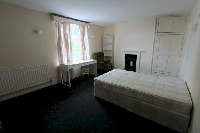 6 Bedroom Terraced House To Rent In Upper North Street, BN1