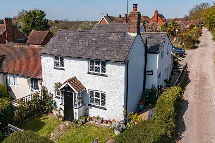 4 Bedroom Semi-Detached House For Sale In Flowers Bottom Lane, Speen, HP27