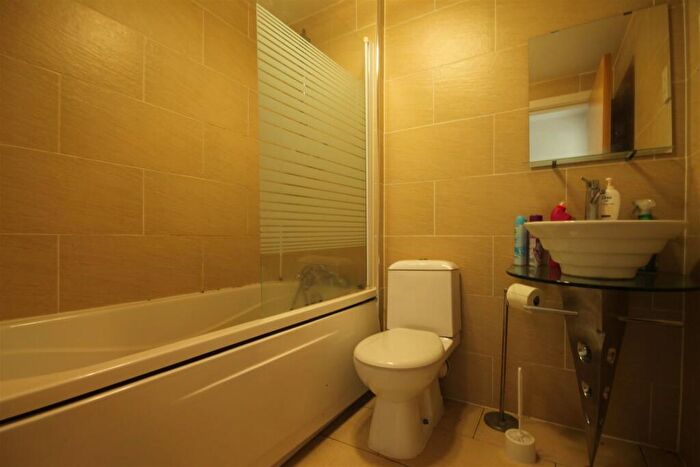 2 Bedroom Apartment To Rent In Hanover Mill, Quayside, NE1