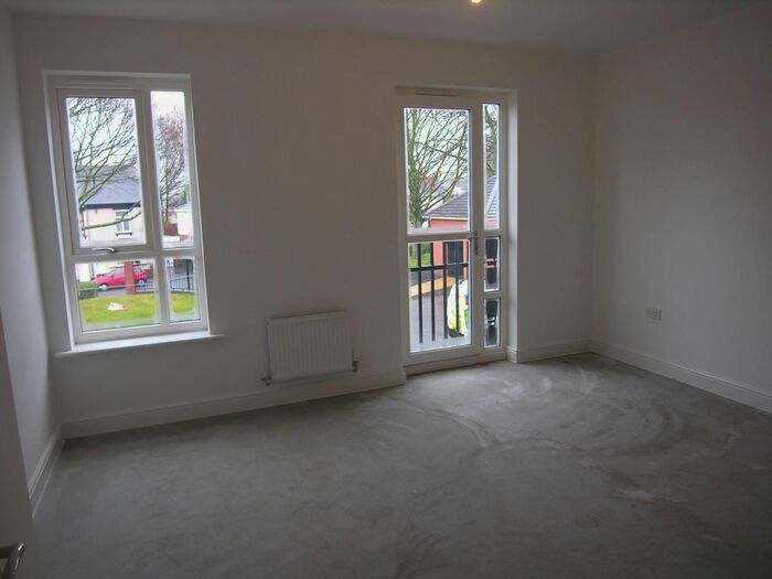 2 Bedroom Flat To Rent In Lowbridge Walk, Bilston, WV14
