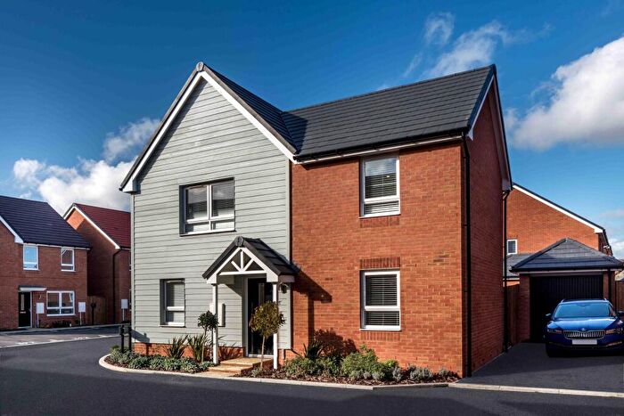 4 Bedroom Detached House For Sale In Dymchurch Road Hythe, CT21