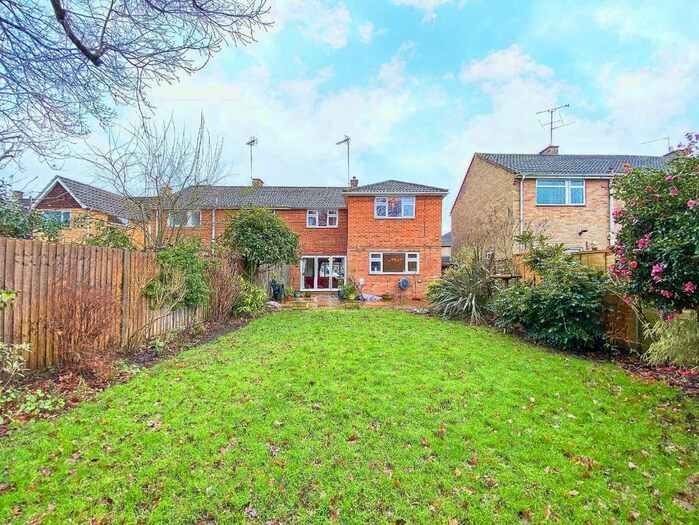 5 Bedroom Semi-Detached House To Rent In Sheridan Road, Frimley, Camberley, GU16