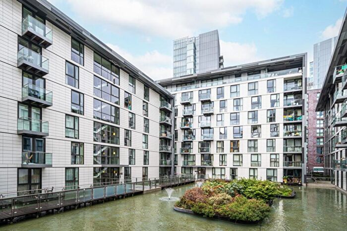 1 Bedroom Flat To Rent In Leman Street, , Aldgate, London, E1