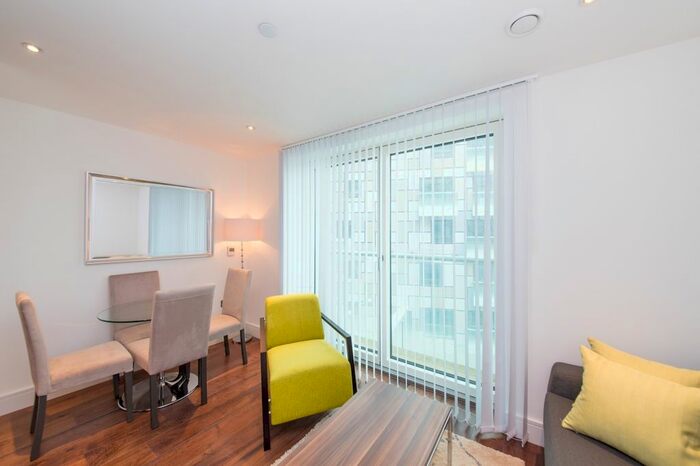 Studio To Rent In Lincoln Plaza, Canary Wharf, London, E14