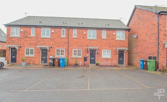 2 Bedroom Terraced House To Rent In North Croft, Atherton, Manchester, M46