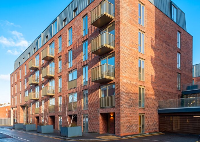 3 Bedroom Town House For Sale In Hulme Street, Salford, M5