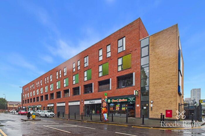 2 Bedroom Apartment For Sale In Phoebe Street, Salford, M5