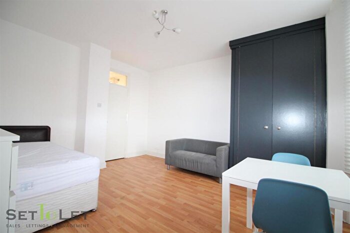 Studio To Rent In Evington Road, Leicester, LE2