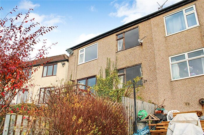 3 Bedroom Semi Detached House For Sale In Western Avenue, Riddlesden, Keighley, West Yorkshire, BD20