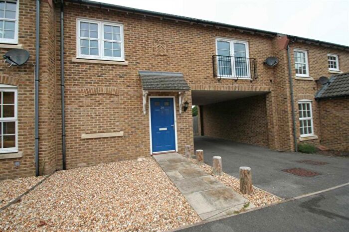 2 Bedroom Property To Rent In Sherfield Park, Hook, Hampshire, RG27