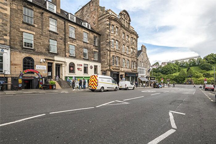 3 Bedroom Flat For Sale In / Frederick Street, New Town, Edinburgh, EH2