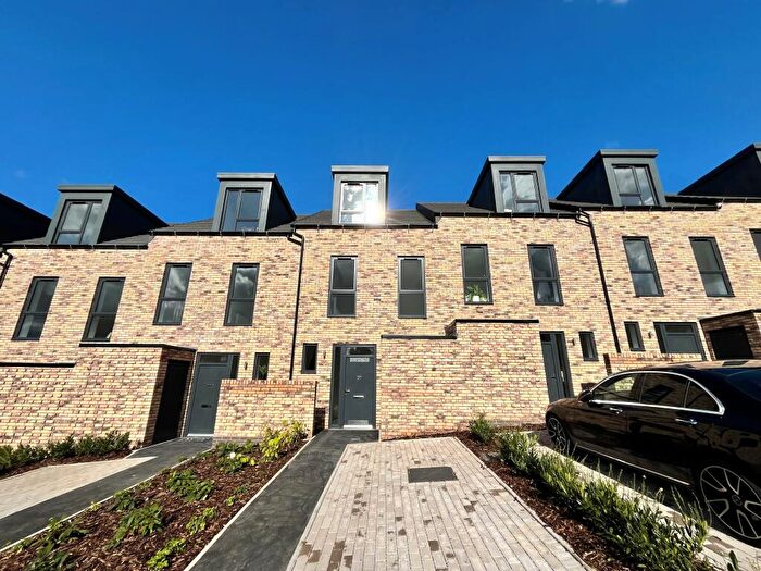 3 Bedroom Property To Rent In Balsall Heath Road, Birmingham, B12