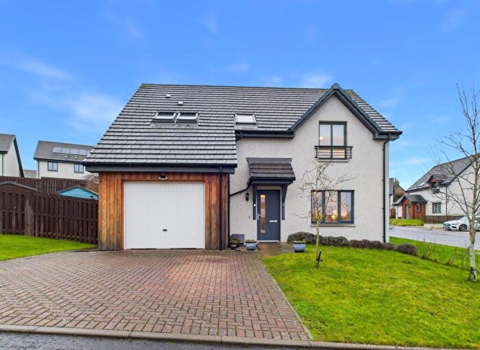 3 Bedroom Detached House For Sale In Herdman Place, Rattray, Blairgowrie, PH10